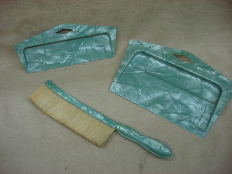 Vintage 1960s Fuller Marbled Silent Butler Set