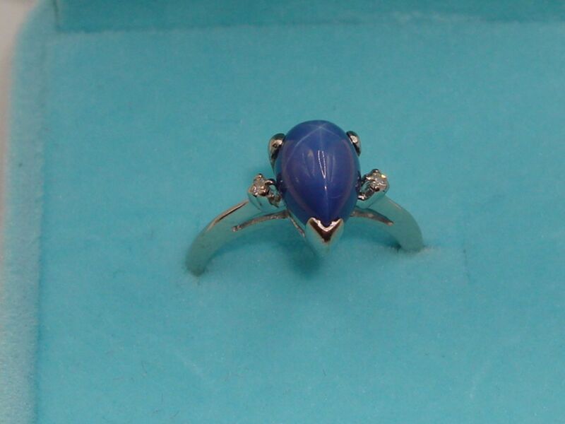 Vintage 14K gold star sapphire and diamond ring, size 3.5