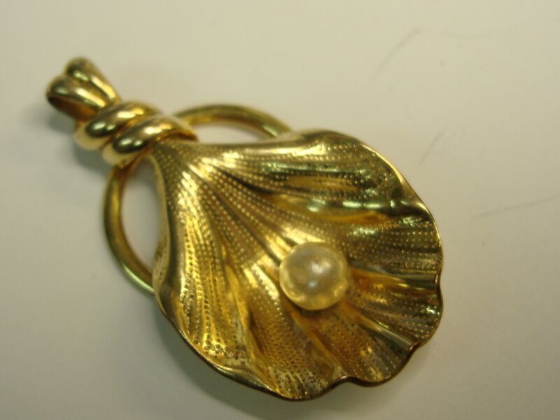 Vintage Forstner 12K gold filled seashell pearl pendant