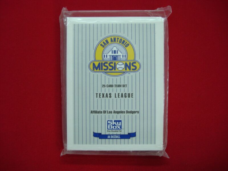 1992 Skybox San Antonio Missions team set with Mike Piazza rookie card