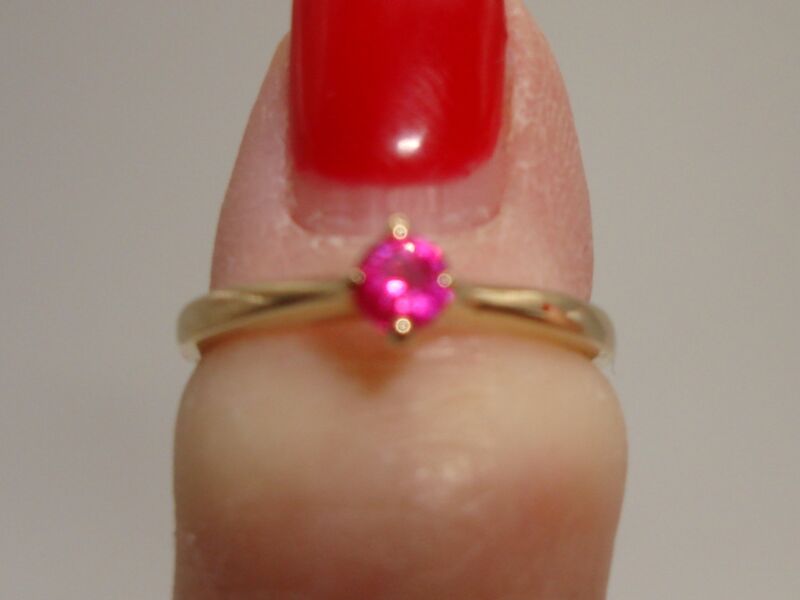 Vintage 10K solid gold pink topaz ring, size 2.5