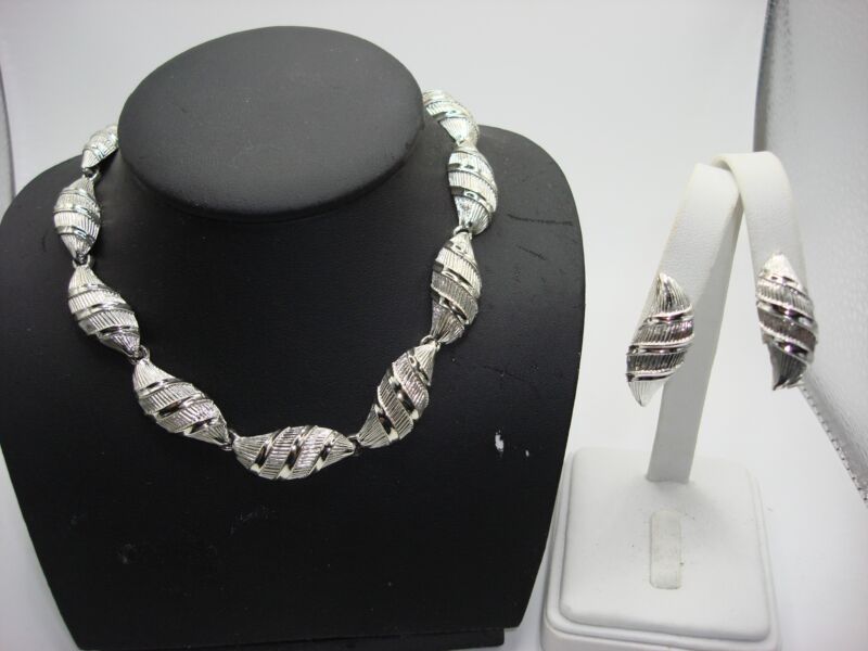 Vintage Coro silver tone shell choker and earrings set
