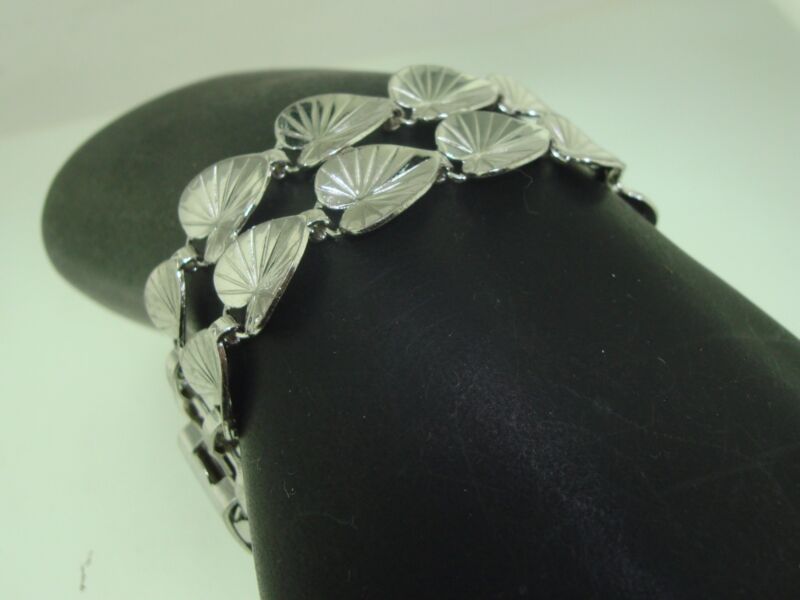 Vintage 1950s Coro Pegasus Bracelet, silver tone leaf design