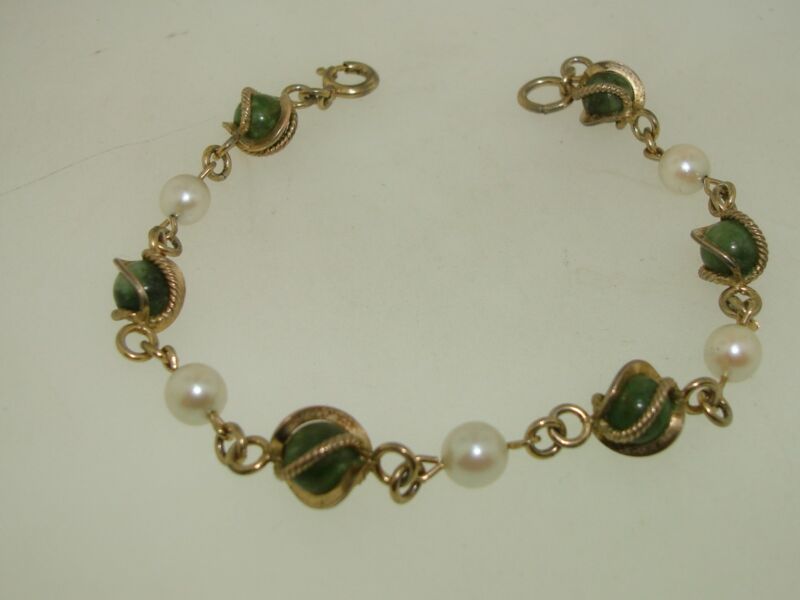 Vintage 1960s gold-filled pearl and jade bead bracelet