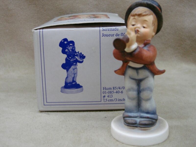 Hummel figurine 'Serenade' (HUM #85/4/0), excellent condition, original box