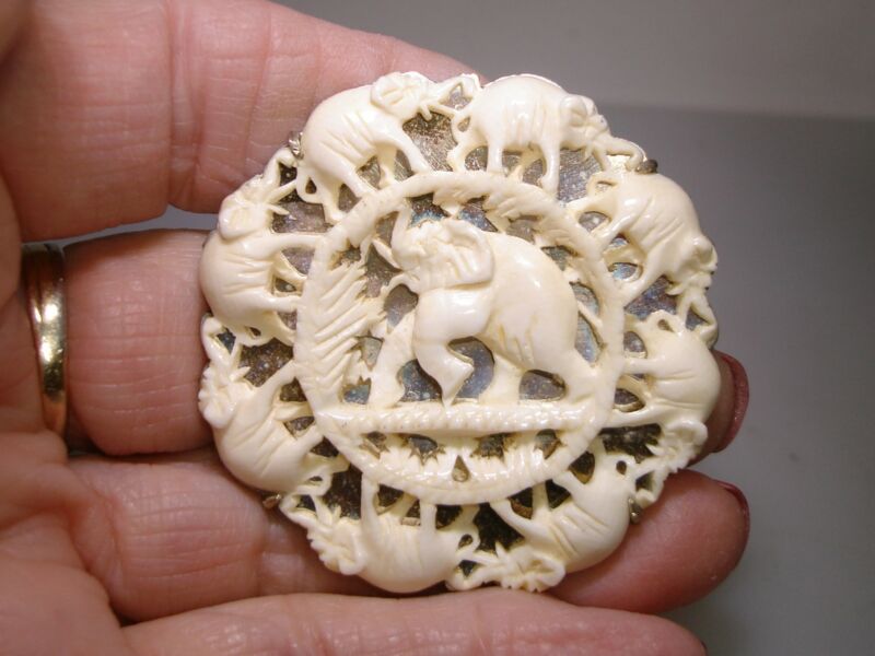 Vintage silver elephant brooch pin