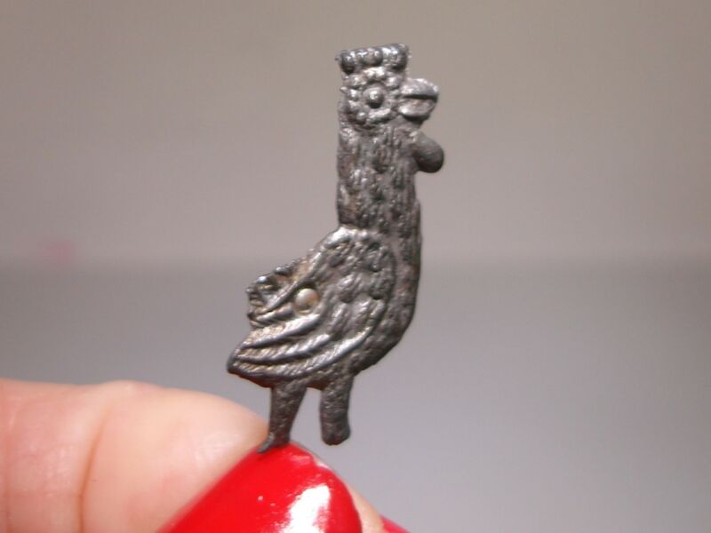 Antique rooster lapel pin, pressed pot metal, 1.5 inches