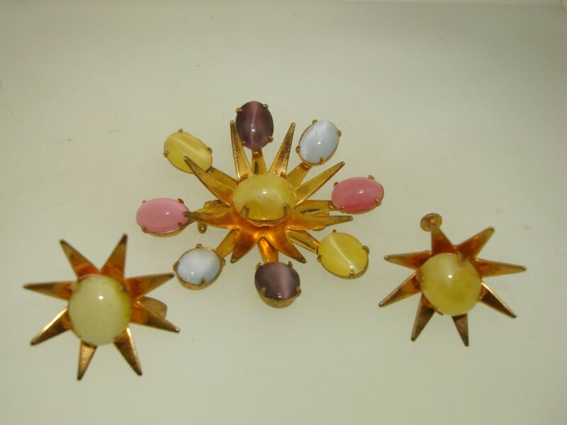 Vintage 1940s-50s Futuristic Moonstone Star Pin & Earrings Set