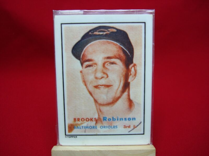 Vintage 1990 Topps Brooks Robinson Porcelain Baseball Card
