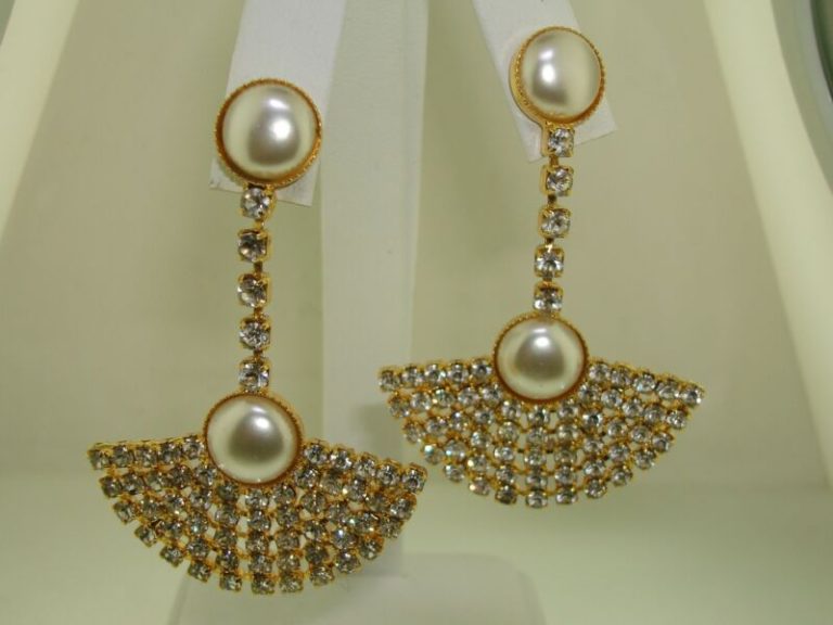 Luxury gold-tone faux pearl and rhinestone dangle earrings