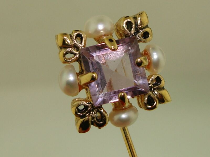 Vintage amethyst and pearl fleur-de-lis stick pin
