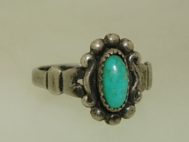 Vintage Bell Trading Post sterling silver turquoise ring (Fred Harvey Era)