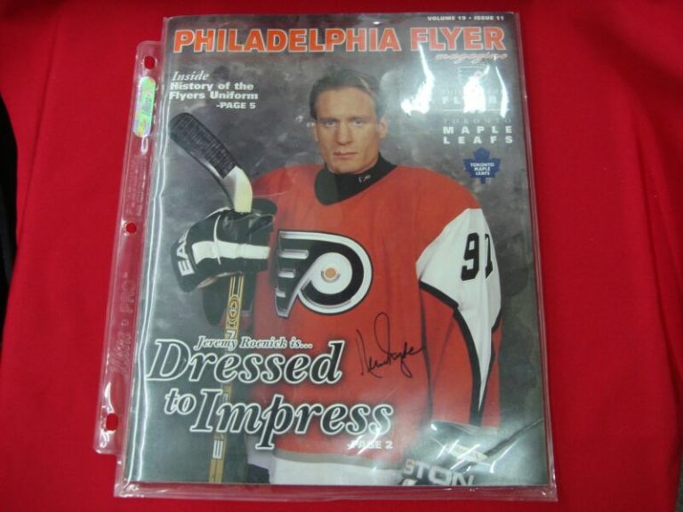 Vintage Philadelphia Flyers Magazine with Jeremy Roenick Autograph
