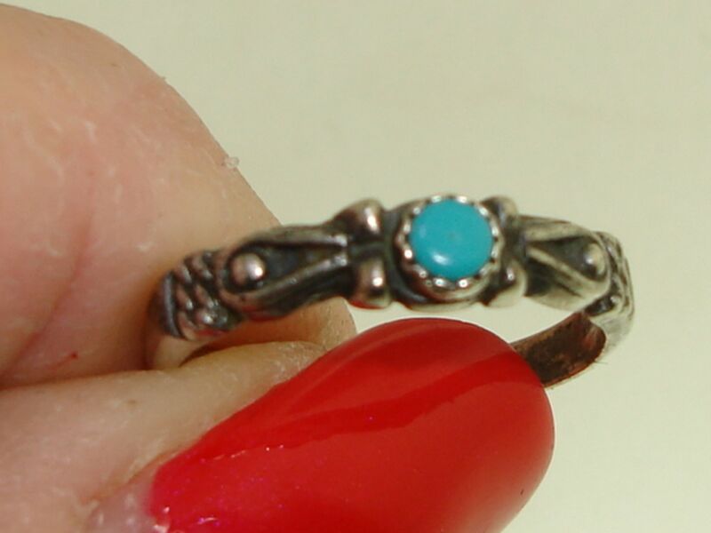 Vintage Southwestern Sterling Silver Turquoise Ring Size 4.5