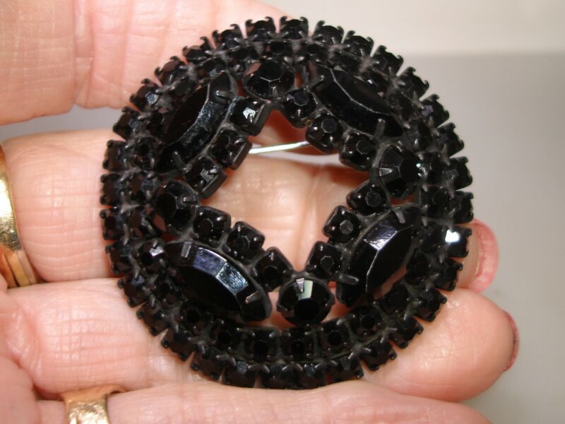 Vintage 1960s black rhinestone brooch pin, matte black and glass stones