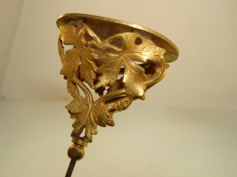 Victorian gilded oak leaf hat pin with engraved 'W'