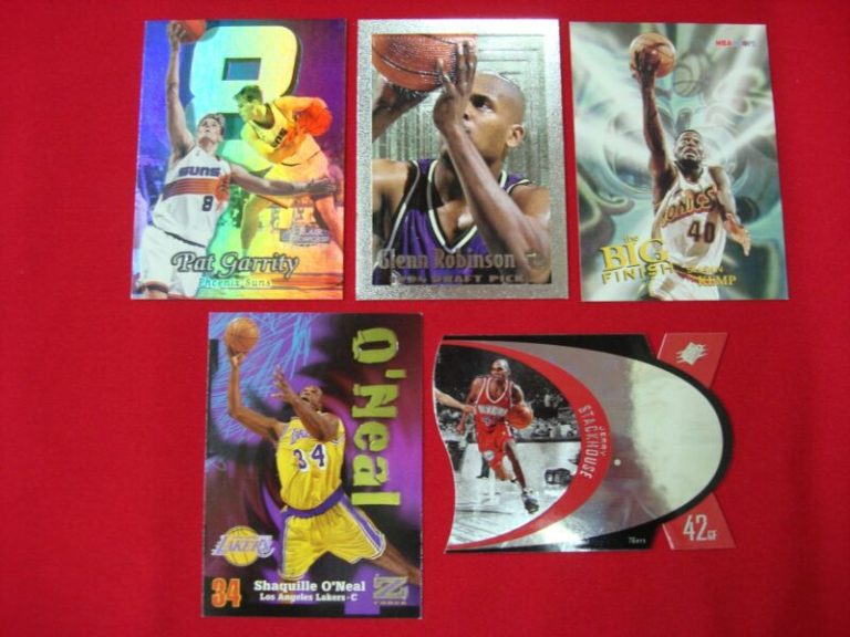 Vintage basketball card lot featuring Shaquille O'Neal, Stackhouse, Kemp and more