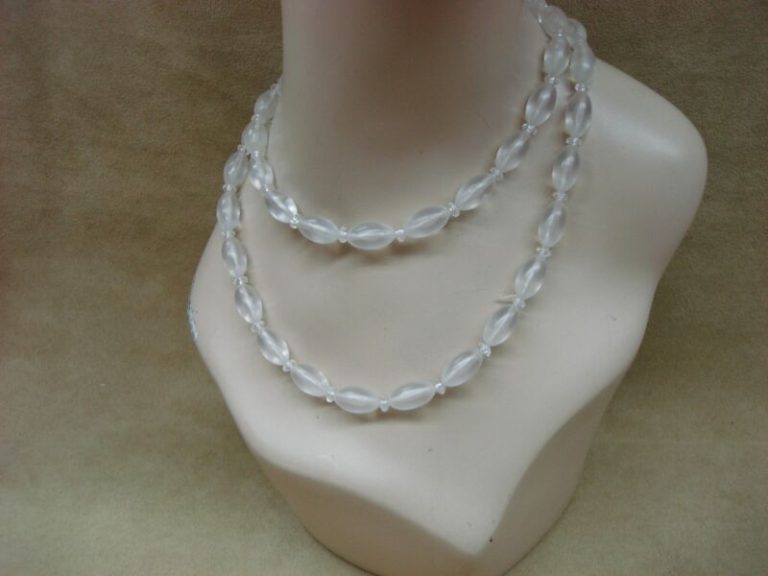 Vintage 1940s clear frosted bead necklace, 36 inches