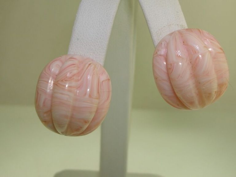 Vintage pink art glass melon clip-on earrings