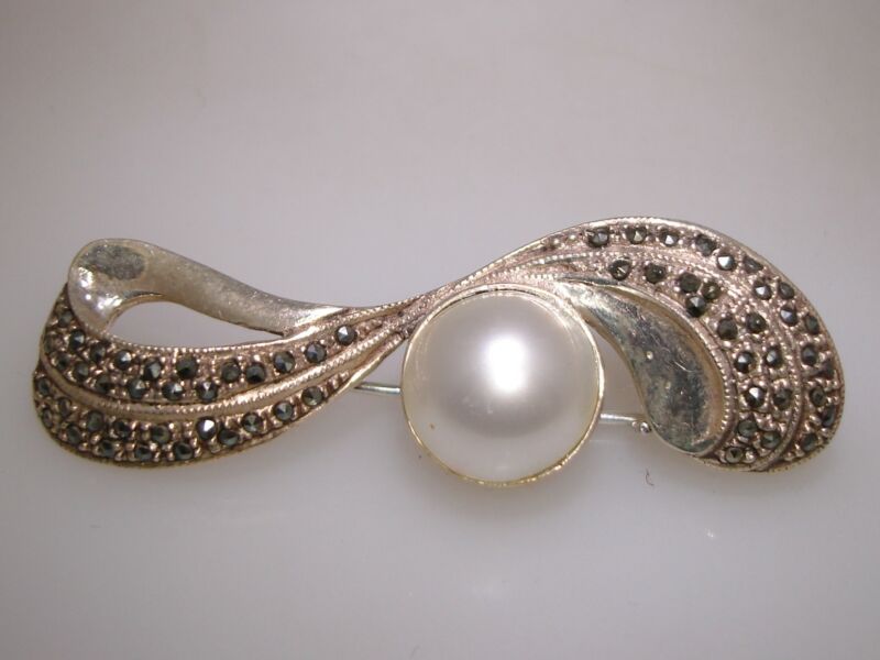 Sterling Silver Marcasite & Faux Pearl Pin Brooch