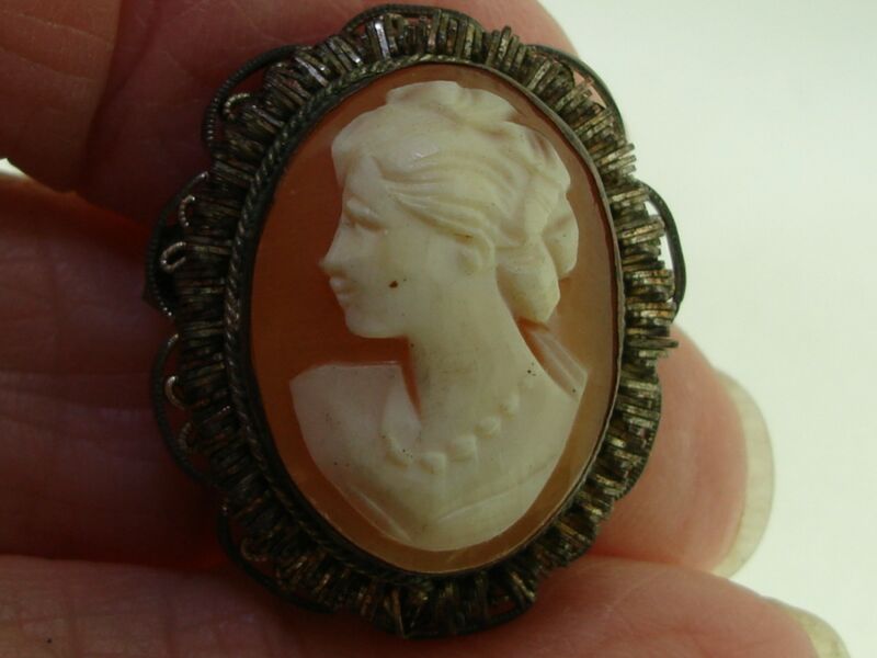 Antique Victorian cameo pendant, carved shell, twisted wire filigree