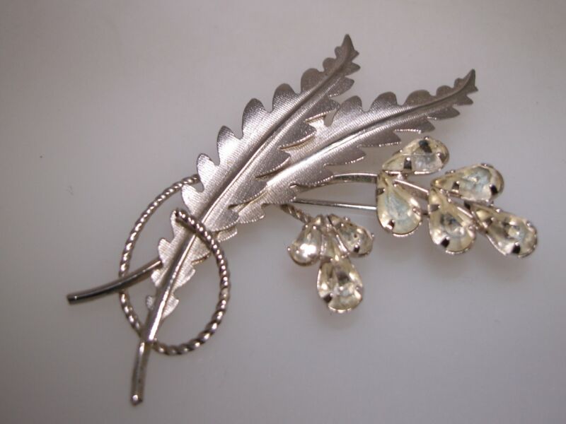 Vintage 1950s Sterling Silver Rhinestone Pin Brooch Signed ART Star Design