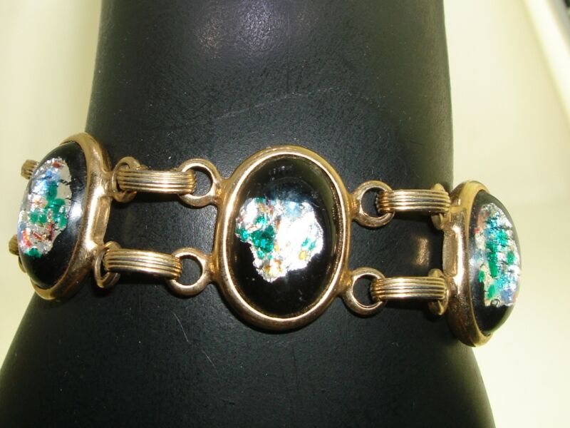 Vintage 1960s gold-tone lucite link bracelet with double chain design