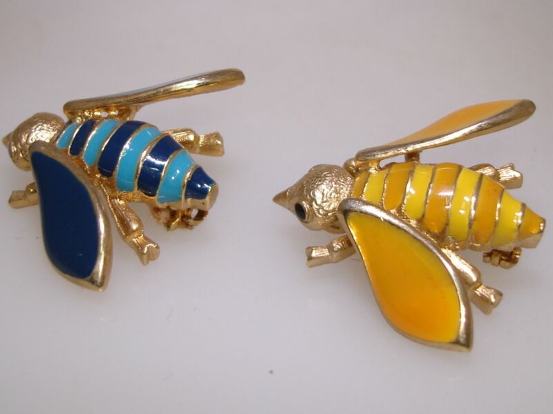 Pair of vintage enamel bee scatter pins, signed CRAFT, with gold and blue enamel.