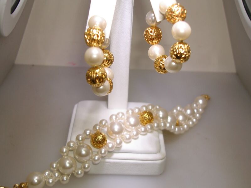 Vintage Napier 1988 Cream Faux Pearl & Filigree Bracelet & Earring Set