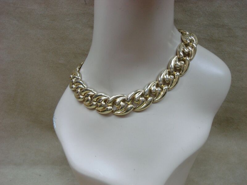 Vintage 1980s gold tone choker necklace with large statement links