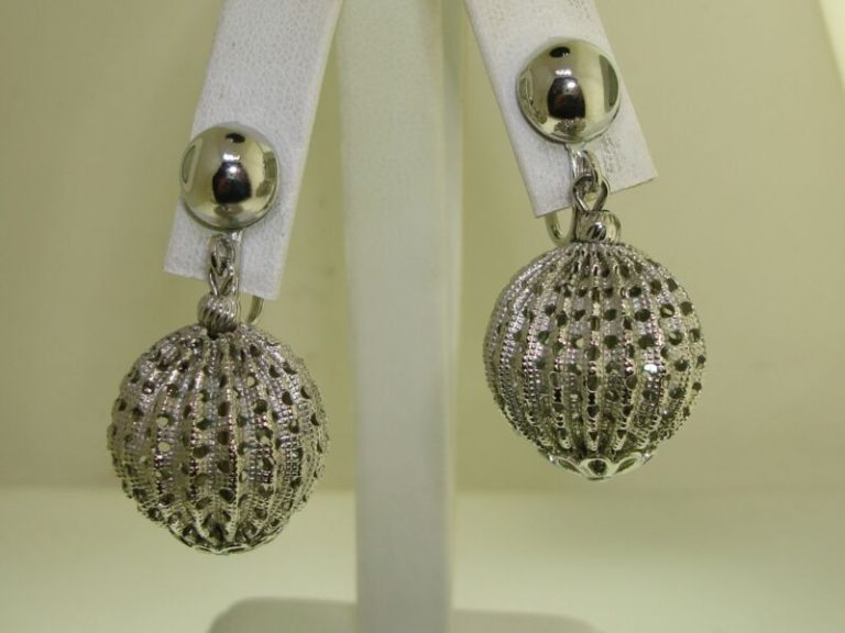 Vintage silver filigree dangle earrings, clip-on style, 1960s-70s