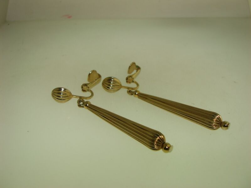 Vintage 1970s gold tone dangle earrings, estate clip-on to pierced