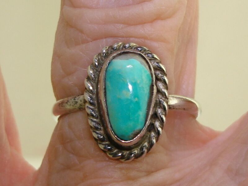 Vintage Native American sterling silver and turquoise ring, size 6 1/4