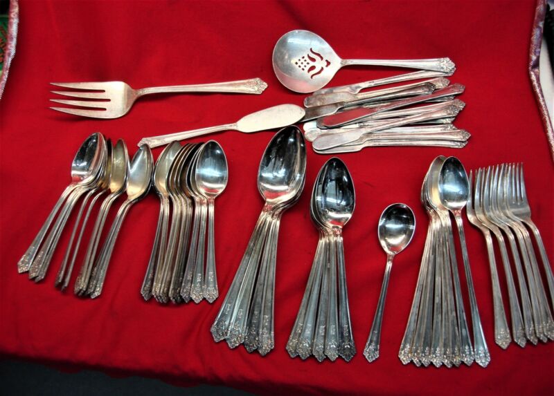 Vintage 1847 Rogers Bros. Her Majesty Silver Plate Flatware Set (57pc)