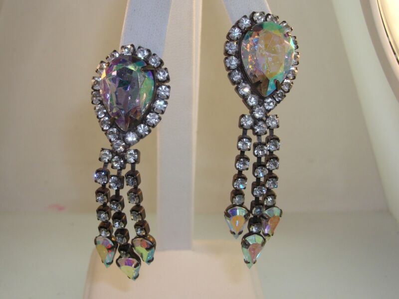 Vintage aurora borealis rhinestone dangle earrings