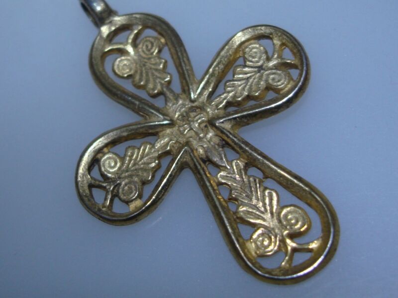 Vintage gold-plated sterling filigree cross pendant