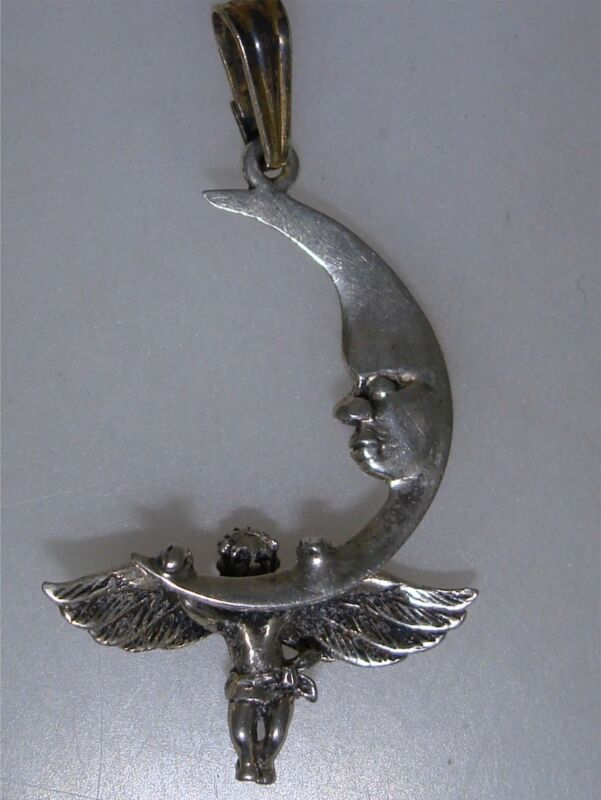 Vintage sterling silver crescent moon cherub pendant (1970s-80s)