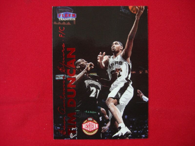 Tim Duncan 1999-00 Fleer Tradition #4 San Antonio Spurs Card