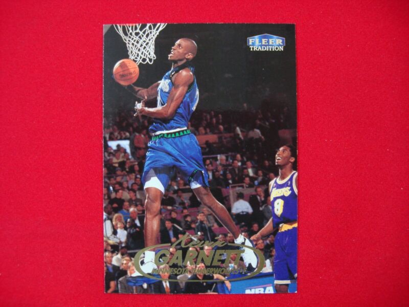 1998-99 Fleer Tradition Kevin Garnett (#100) trading card featuring Kobe Bryant