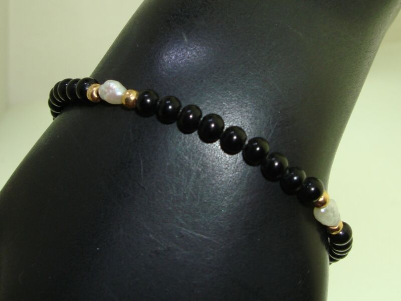 14K Gold Freshwater Pearl & Onyx Bead Bracelet