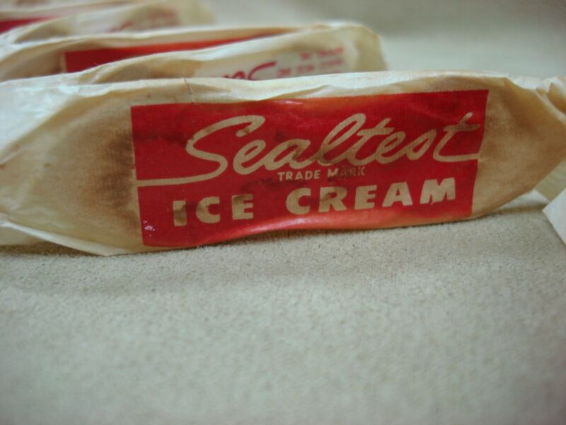 Vintage set of 11 Sealtest ice cream spoons from the 1960s, unopened and in original packaging