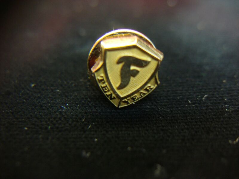 Vintage Firestone 14K Gold Ten Year Award Lapel Pin