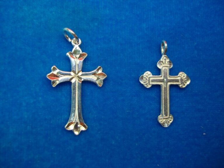 Sterling Silver Cross Pendants Set (2-Pack)