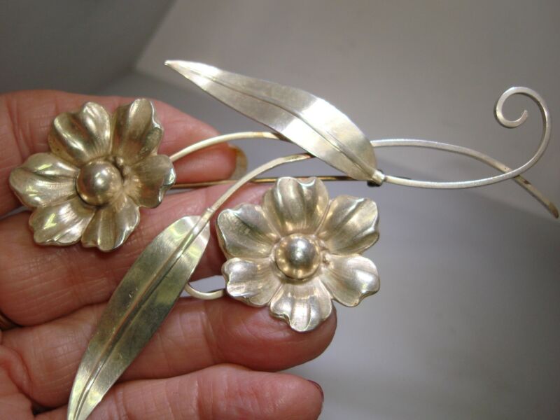 Vintage Sterling Silver Floral Pin