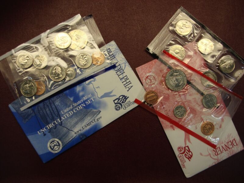 1999 US Mint Set with Philadelphia and Denver coins, original envelopes