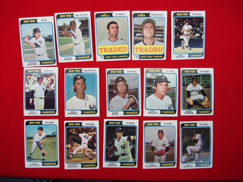 Vintage 1974 Topps New York Yankees baseball cards