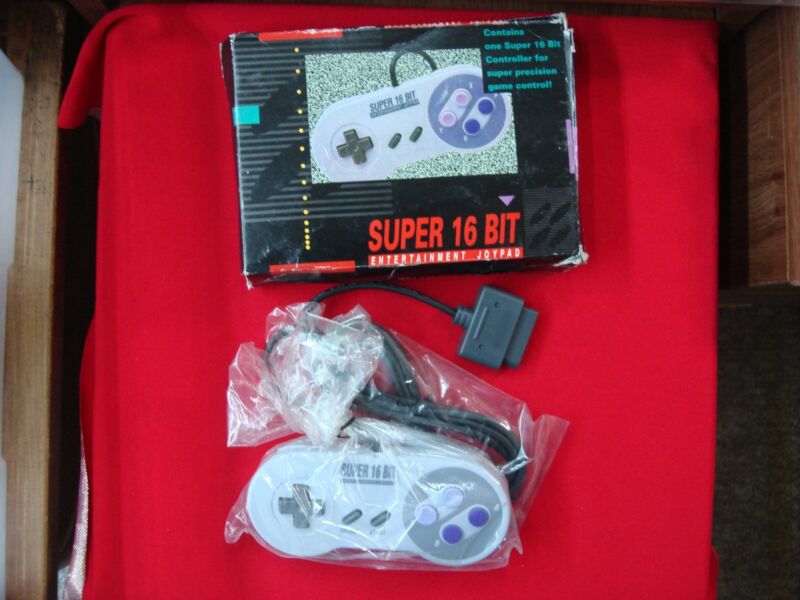 Original Super 16-Bit Entertainment Joypad Controller in original box
