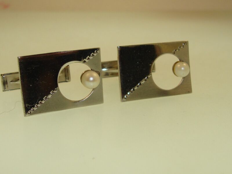 Vintage Sterling Silver & Freshwater Pearl Cufflinks
