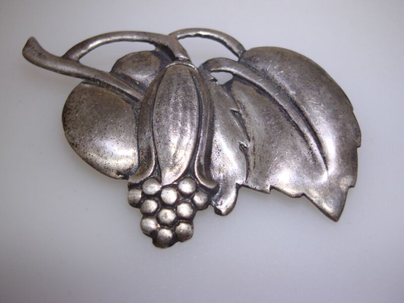 Vintage Sterling Silver Thistle Brooch Pin by LLOYDS