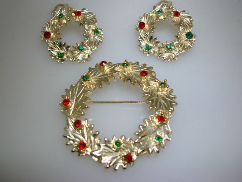 Vintage 1960s Dodds Christmas Wreath Pin & Earrings Set